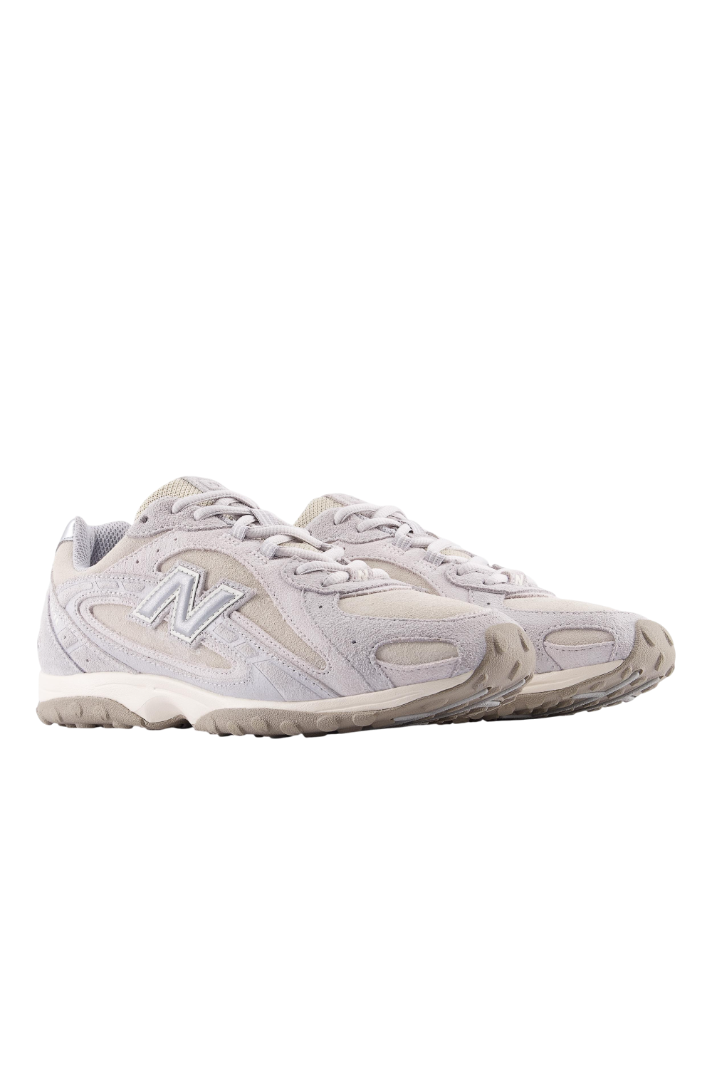 תמונה אחורית של נעלי סניקרס 204