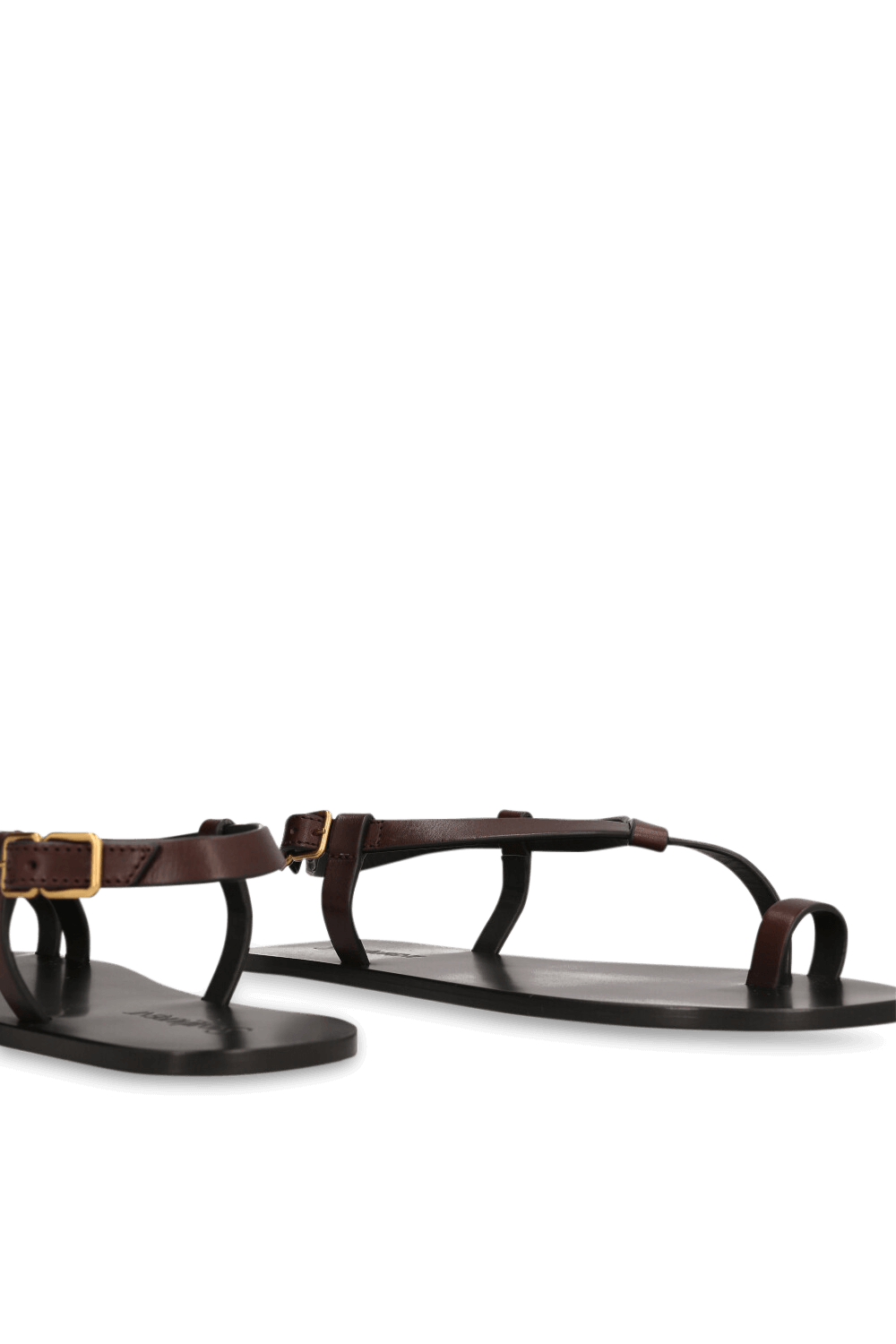 תמונת תקריב של סנדלי אצבע