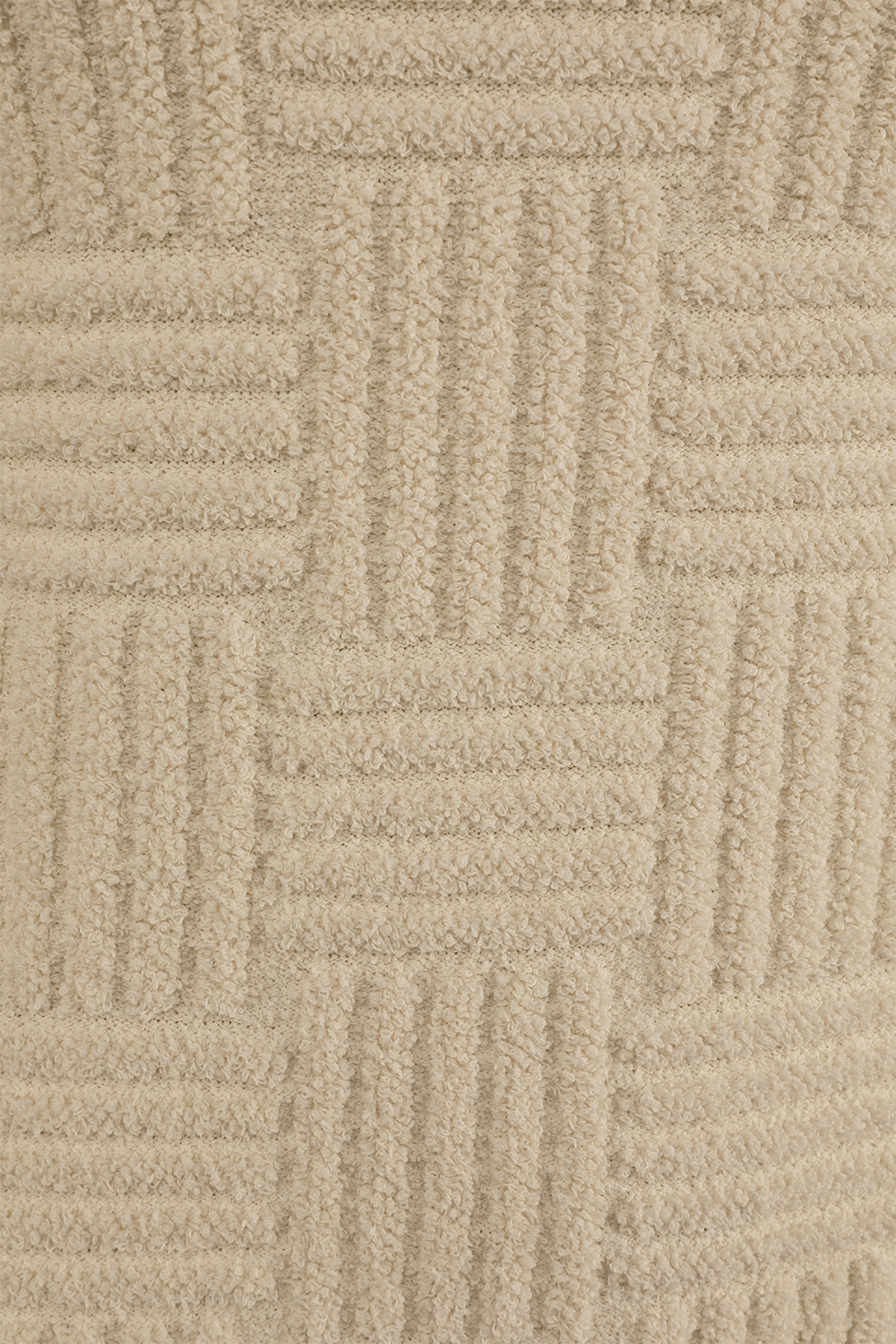 תמונה אחורית של שמלת מיני א-סימטרית לבנה