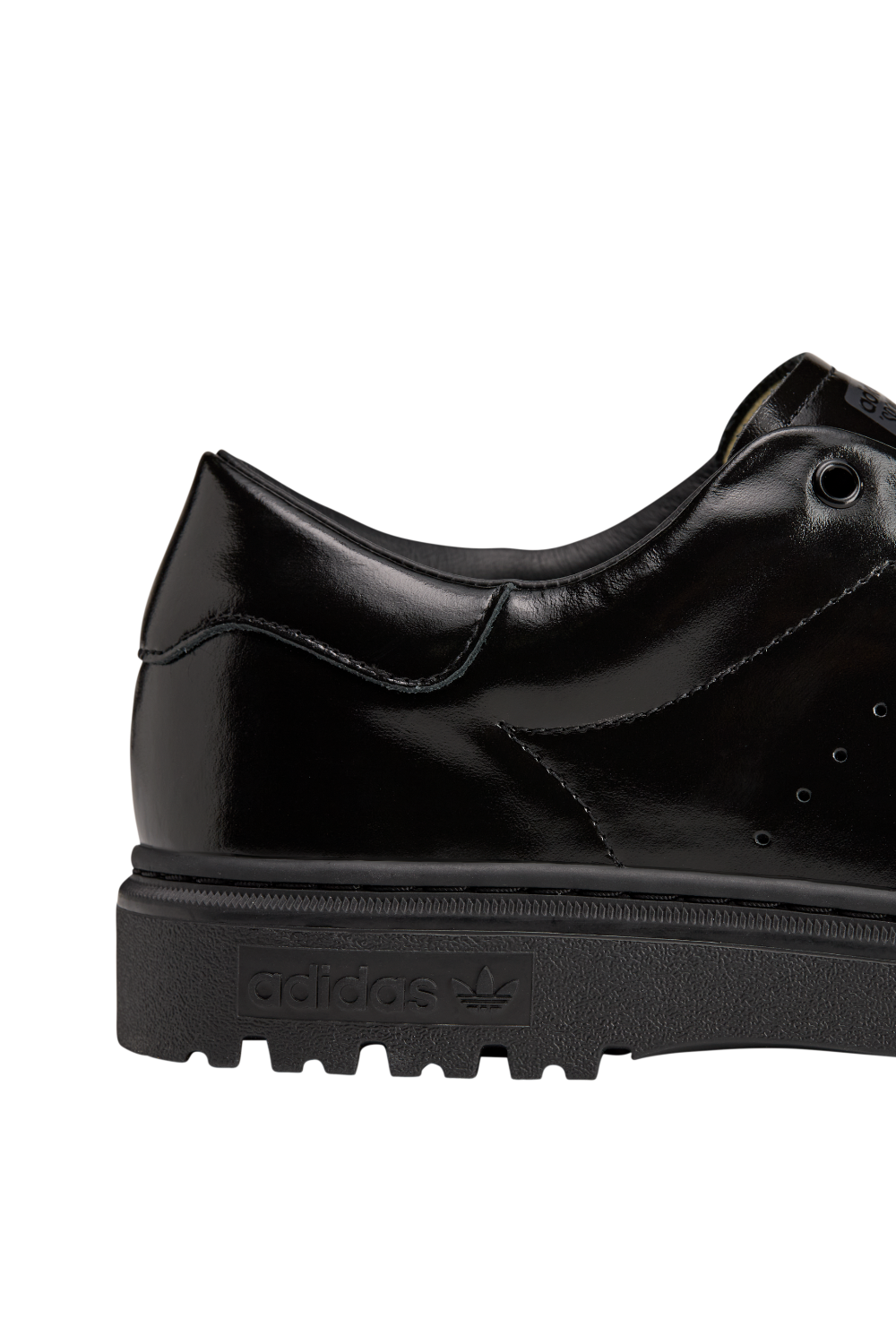 תמונת פנים של נעלי סטאן סמית' אדידס X בובספוג