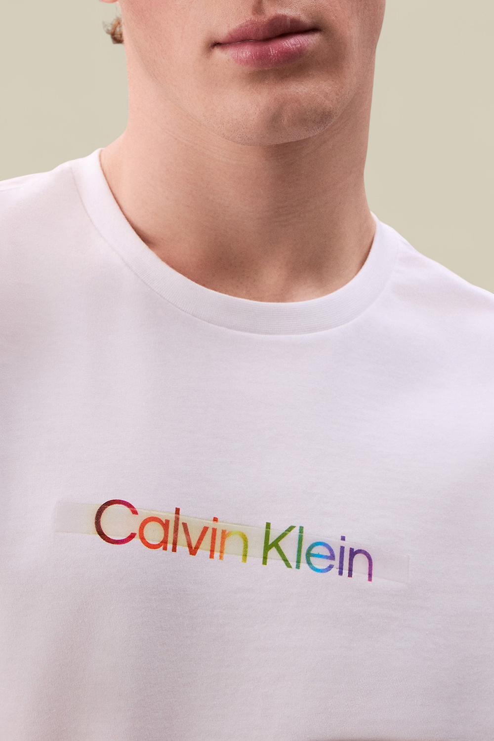 תמונת תקריב דוגמן של חולצת טי