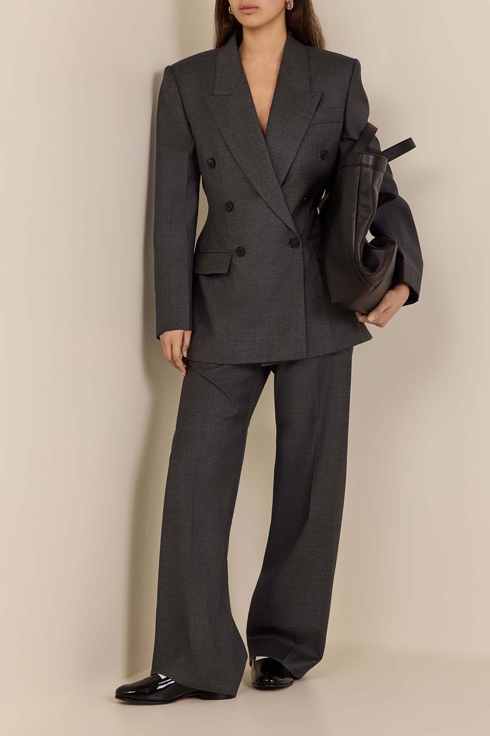 תמונת דוגמן קידמית של נעלי סליפ און