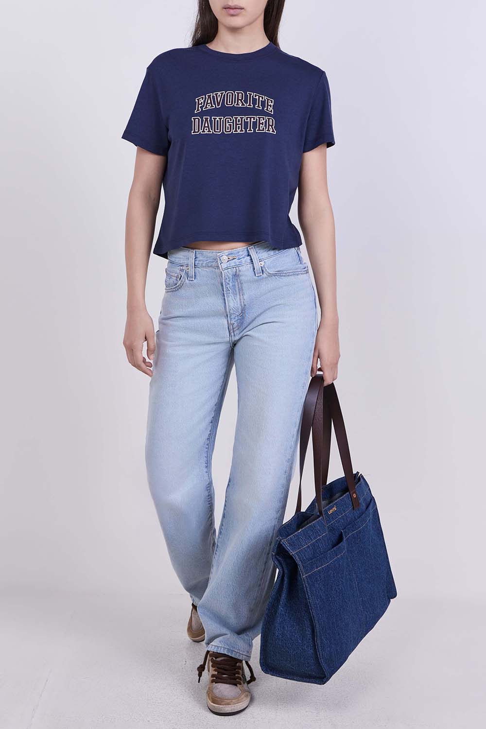 תמונת דוגמן קידמית של תיק כתף