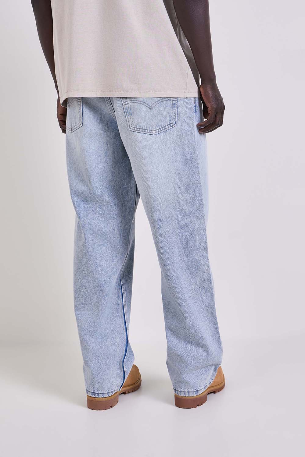 תמונת דוגמן אחורית של מכנסי ג'ינס באגי 578