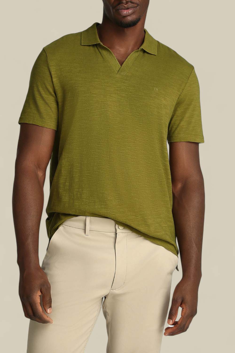 תמונת דוגמן קידמית של חולצת פולו