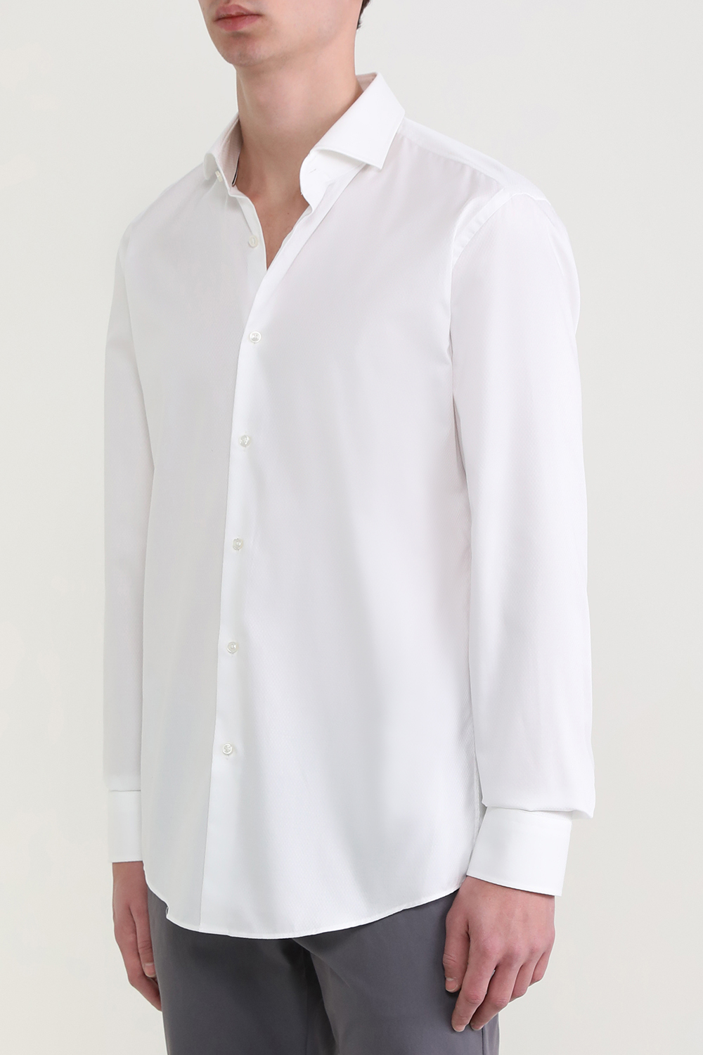 תמונת דוגמן קידמית של חולצת מכופתרת