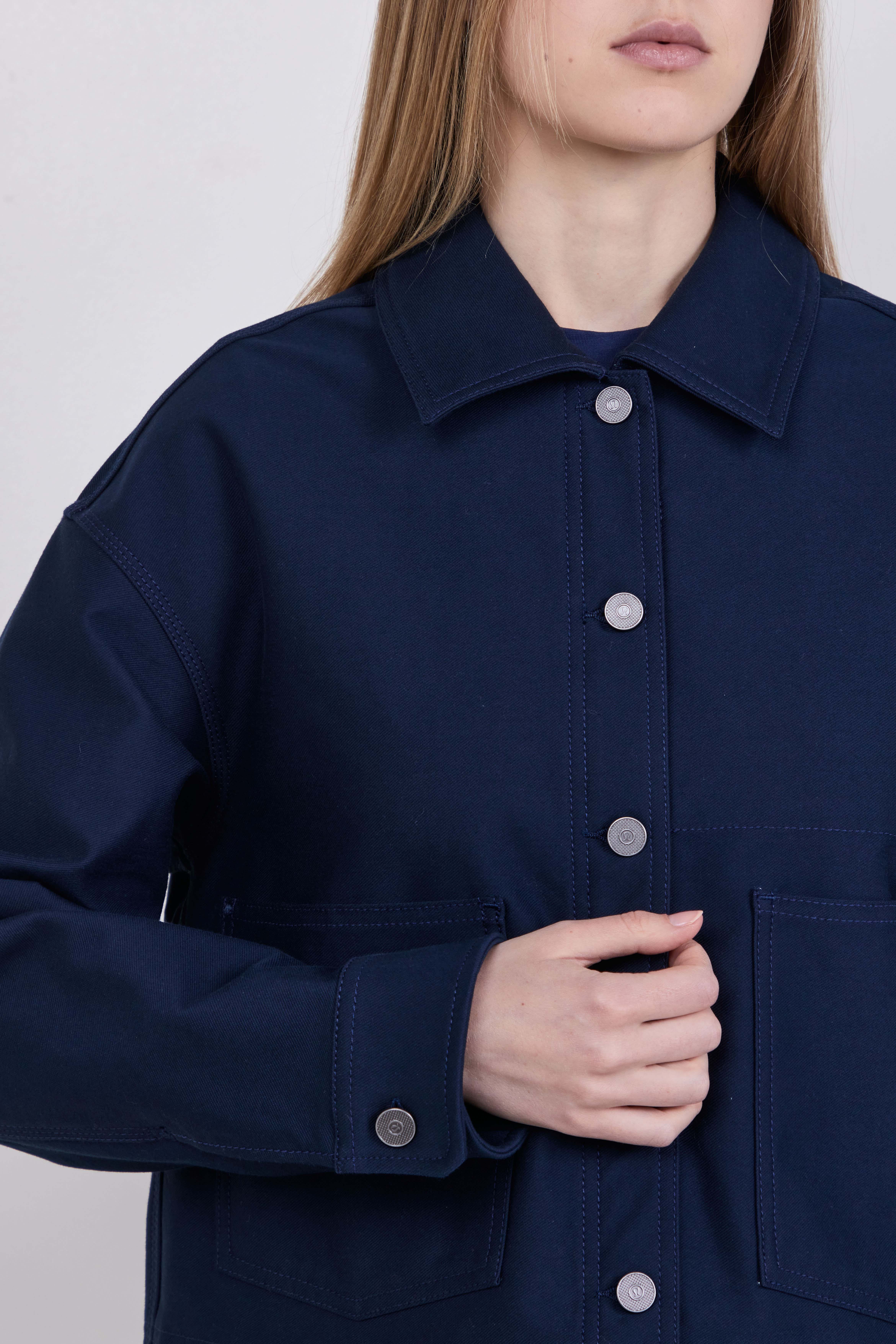 תמונת תקריב דוגמן של EasyFive Jacket