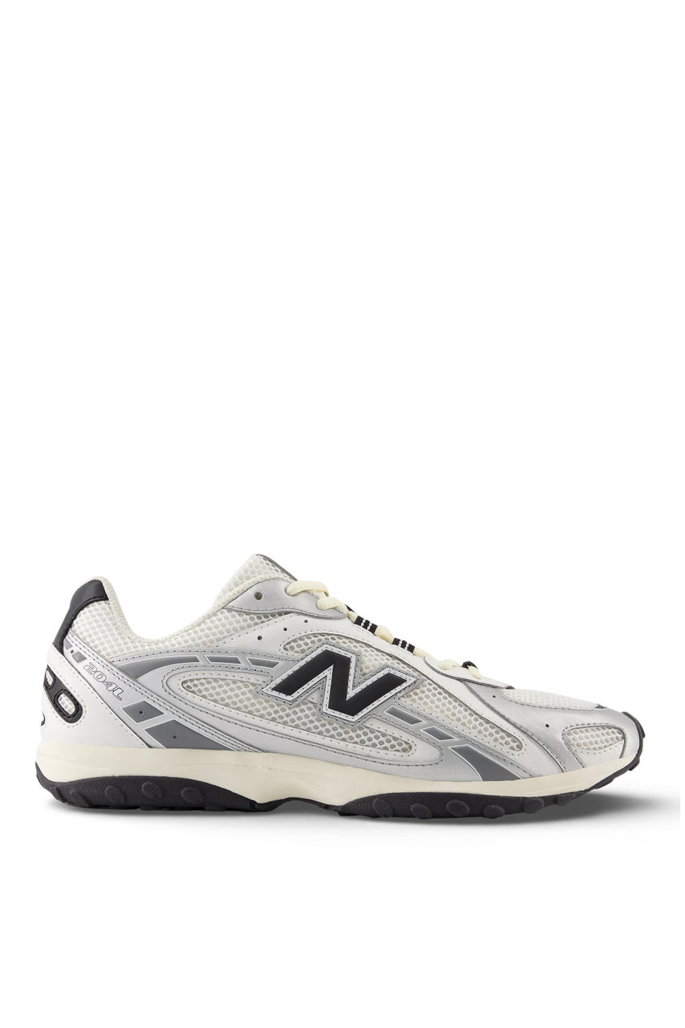 תמונה קידמית של נעלי סניקרס 204L