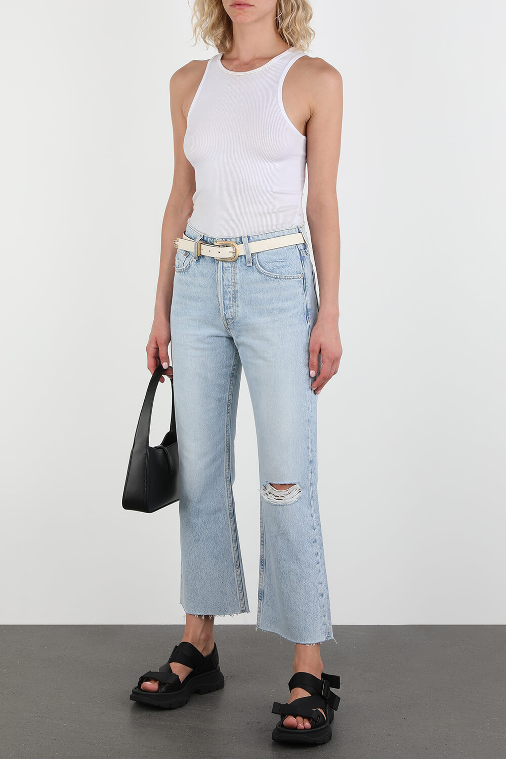 תמונת דוגמן קידמית של Ventura Belt in White Leather