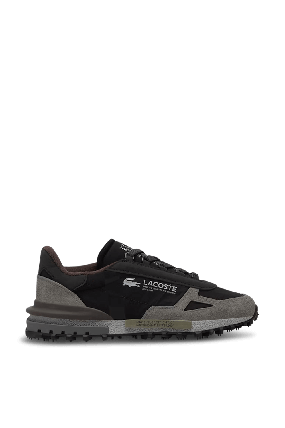 תמונה קידמית של נעלי סניקרס עלית אקטיב