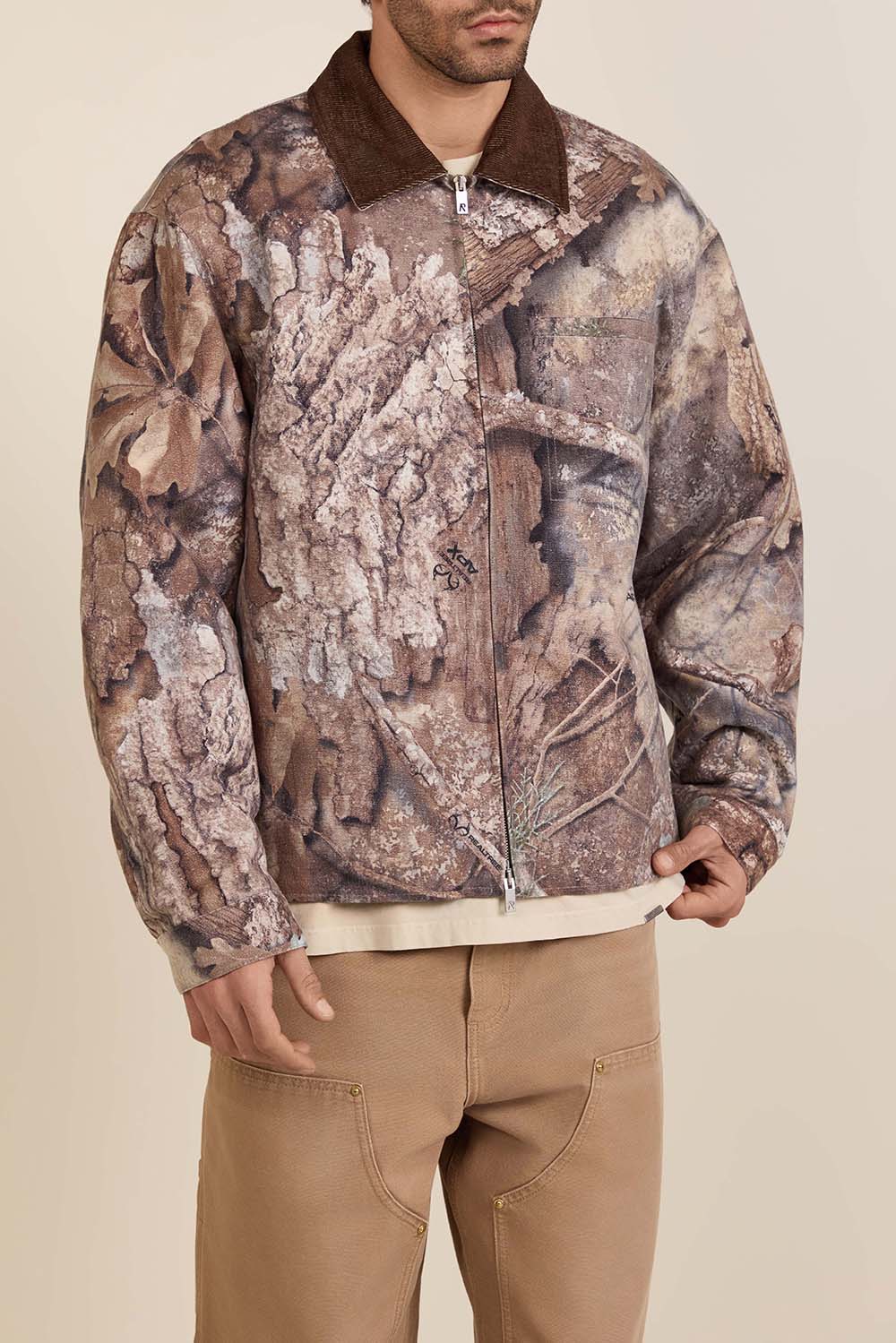 תמונת דוגמן קידמית של ז'קט בריפוד קל