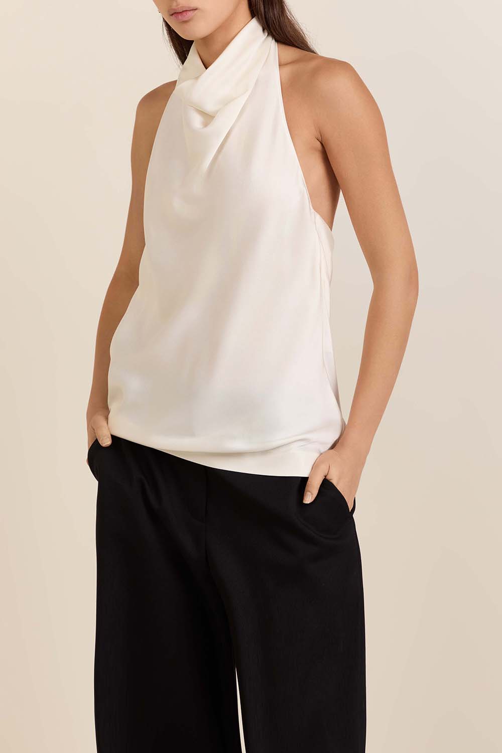 תמונת דוגמן קידמית של חולצת סאטן