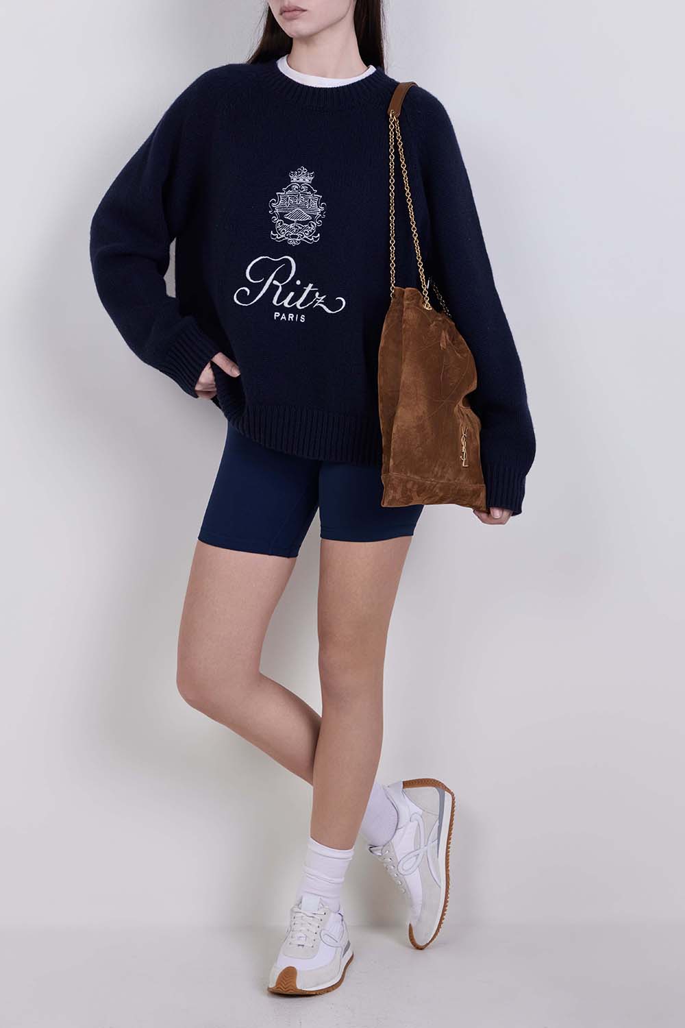 תמונת דוגמן קידמית של תיק כתף ג'יימי