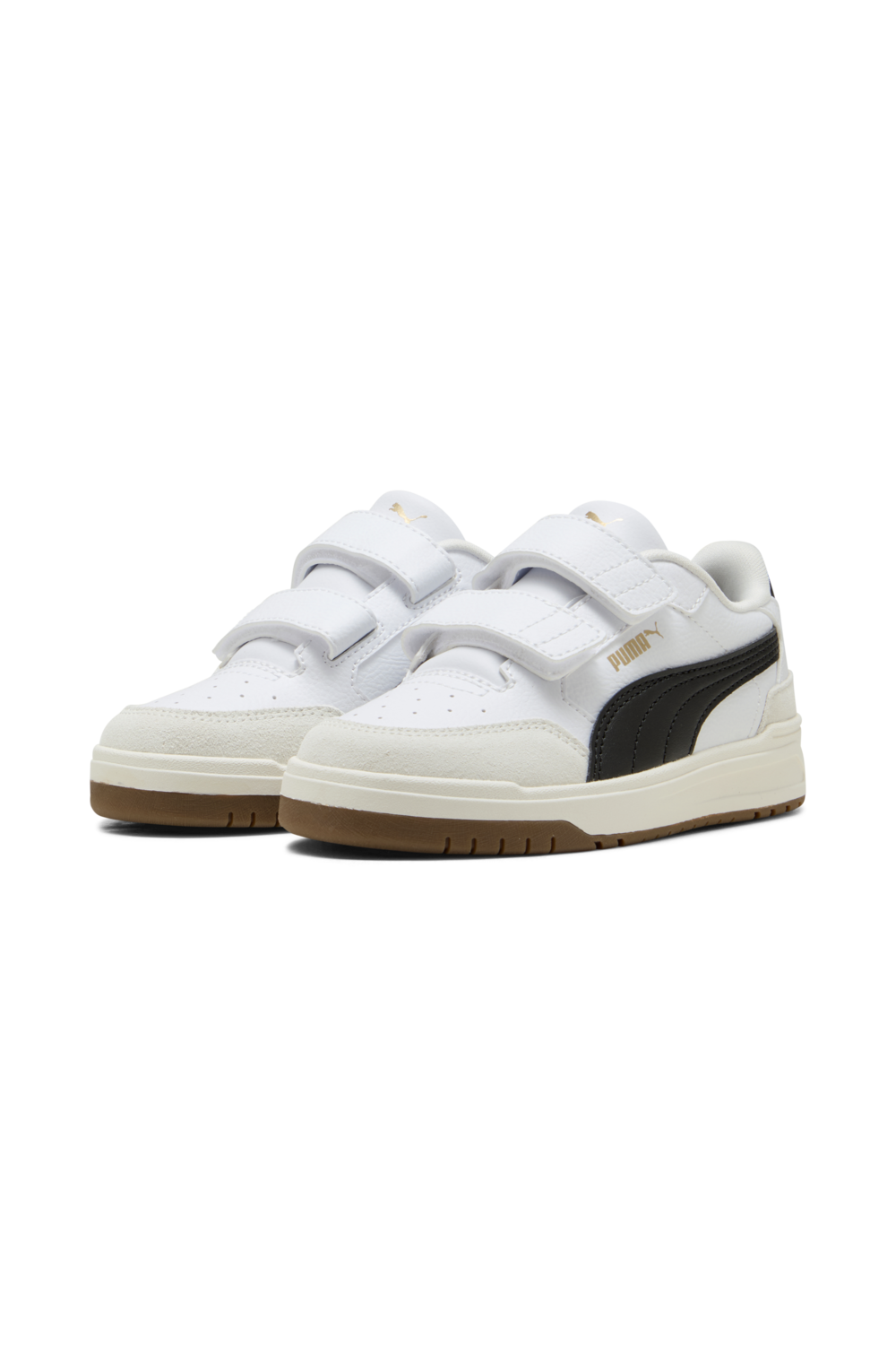 תמונת תקריב של נעלי סניקרס