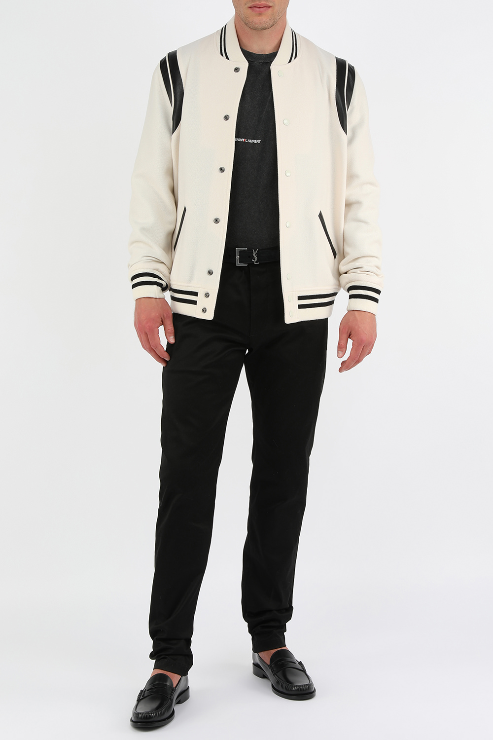 תמונת דוגמן קידמית של נעלי מוקסין מעור שחור