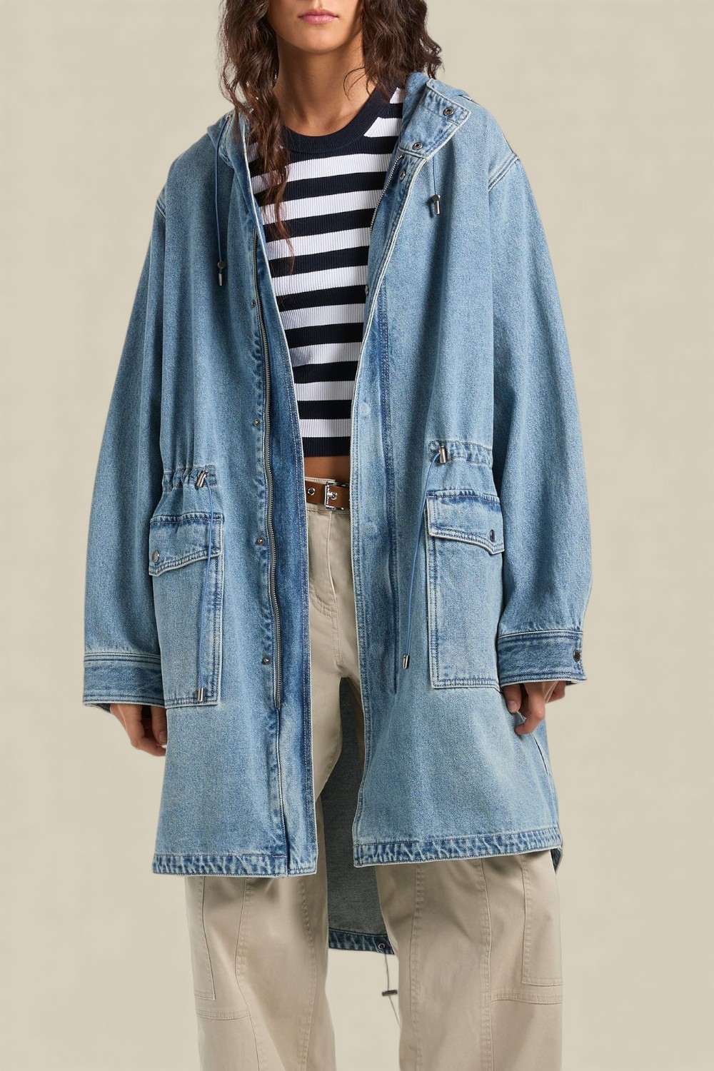 תמונת דוגמן קידמית של ז'קט פרקה ג'ינס