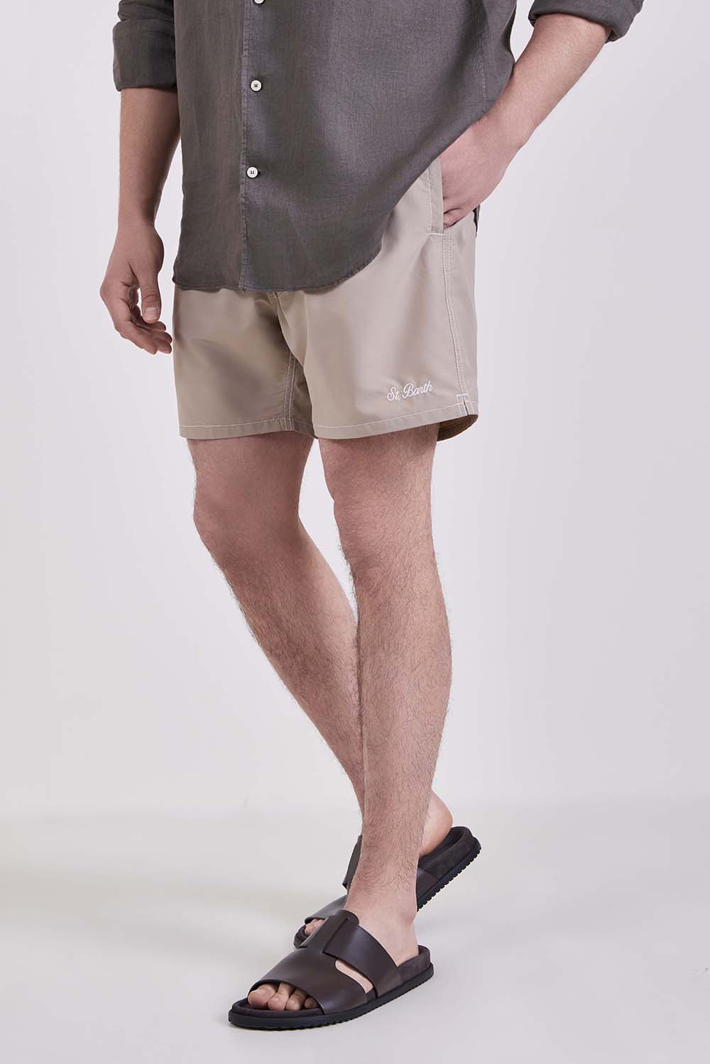 תמונת דוגמן קידמית של מכנסי בגד ים