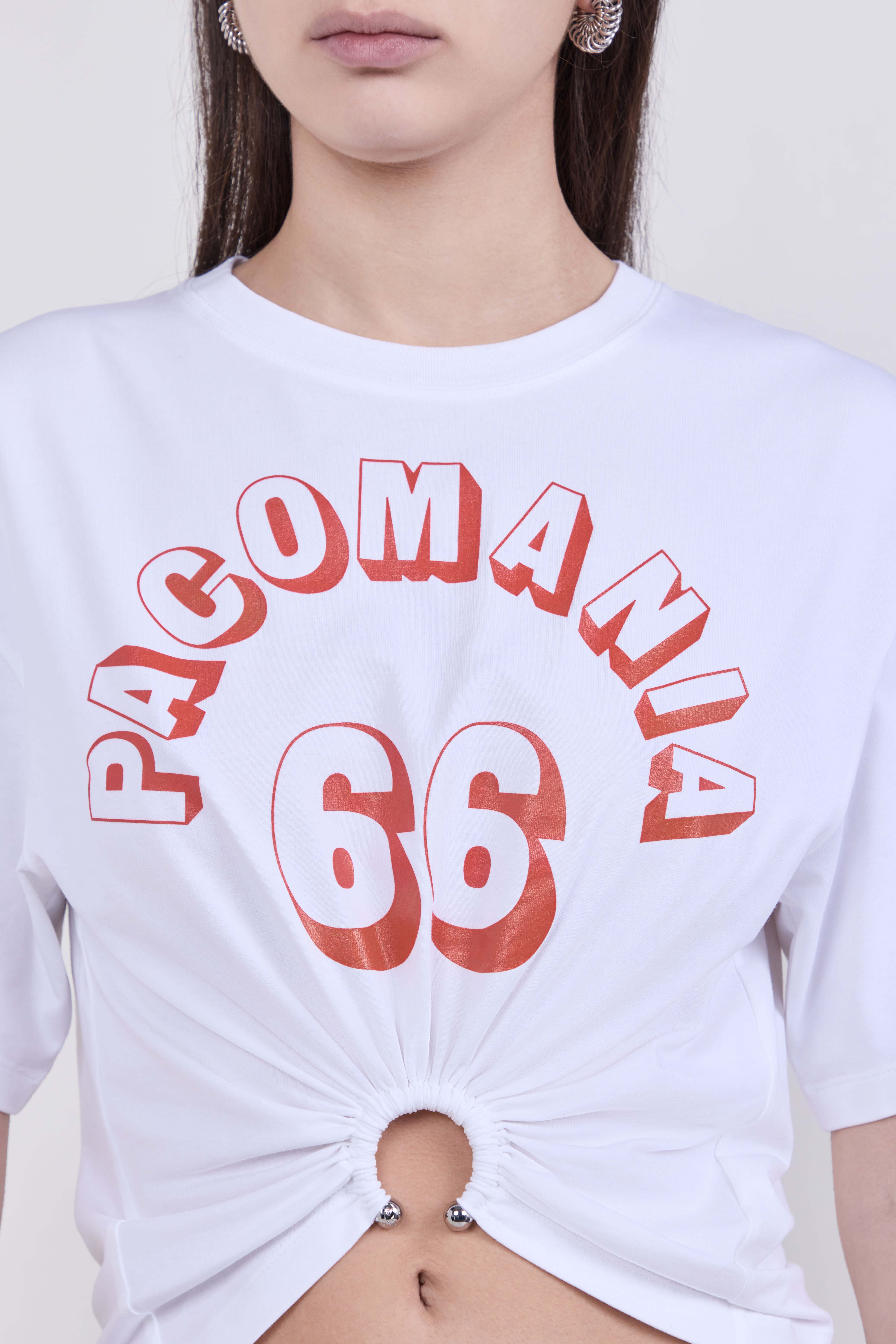 תמונת תקריב דוגמן של חולצת טי