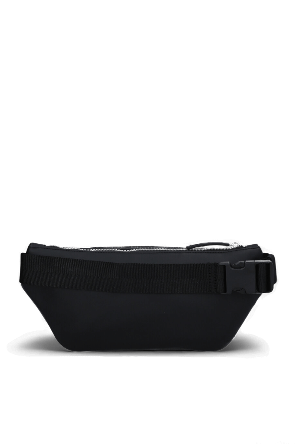 תמונה אחורית של תיק פאוץ'