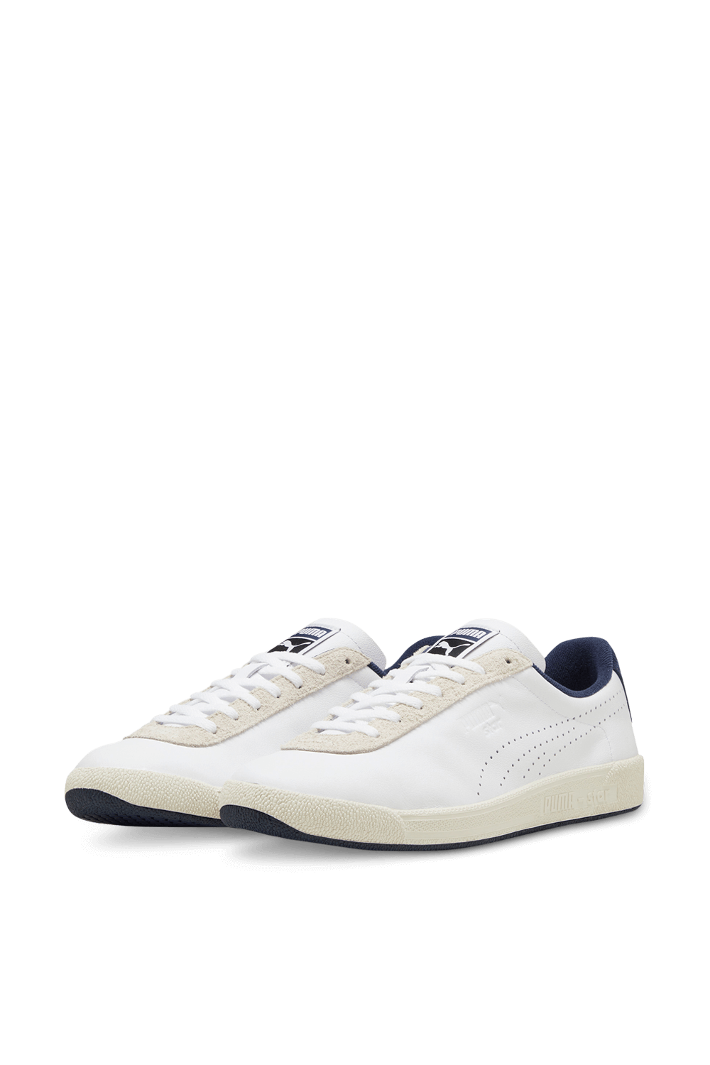 תמונת פנים של נעלי סניקרס