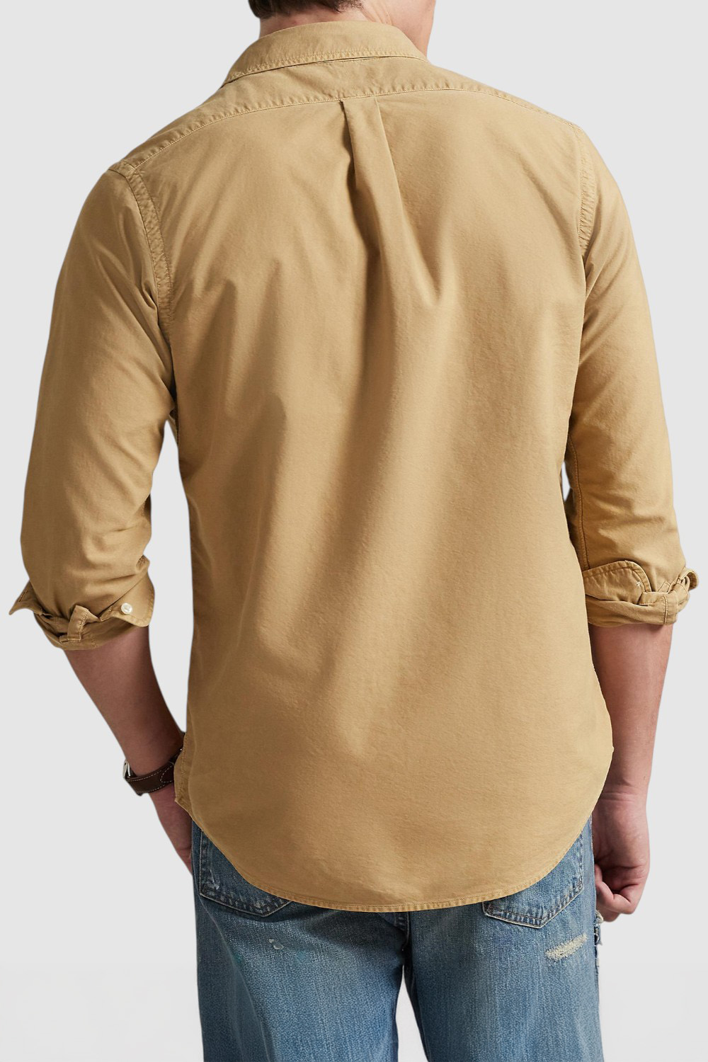 תמונת דוגמן אחורית של חולצה מכופתרת