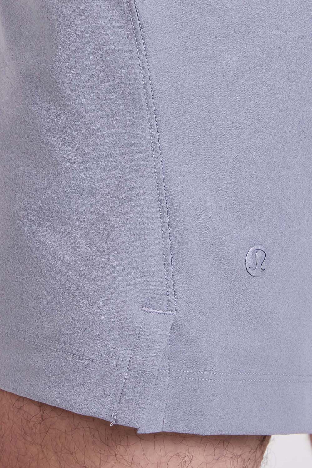 תמונת תקריב דוגמן של Zeroed In Linerless Short 7