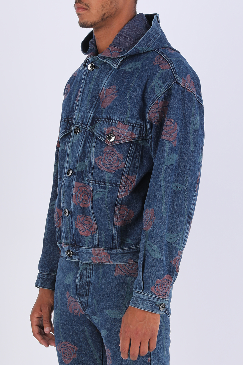 תמונת דוגמן קידמית של Print Jacket in Blue