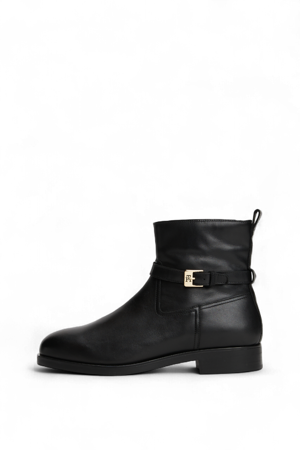 תמונה אחורית של מגפוני עור