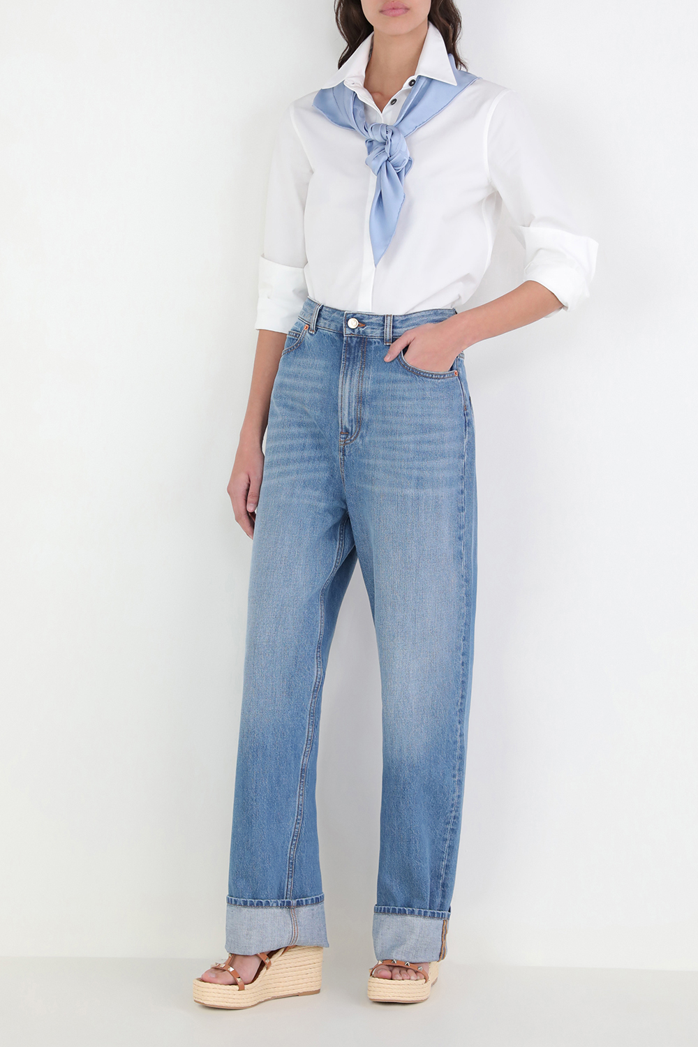 תמונת דוגמן קידמית של מטפחת