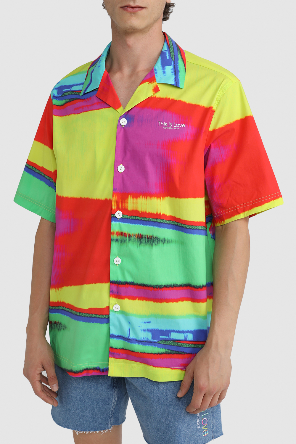 תמונת דוגמן קידמית של חולצה מכופתרת קצרה - גאווה