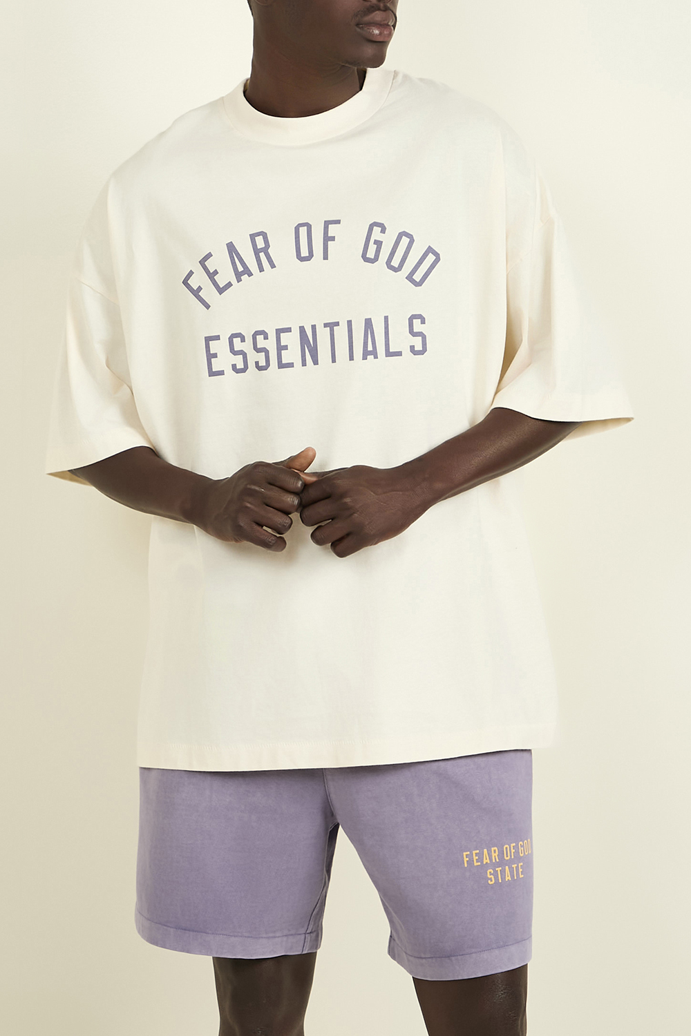 תמונת דוגמן קידמית של חולצת טי