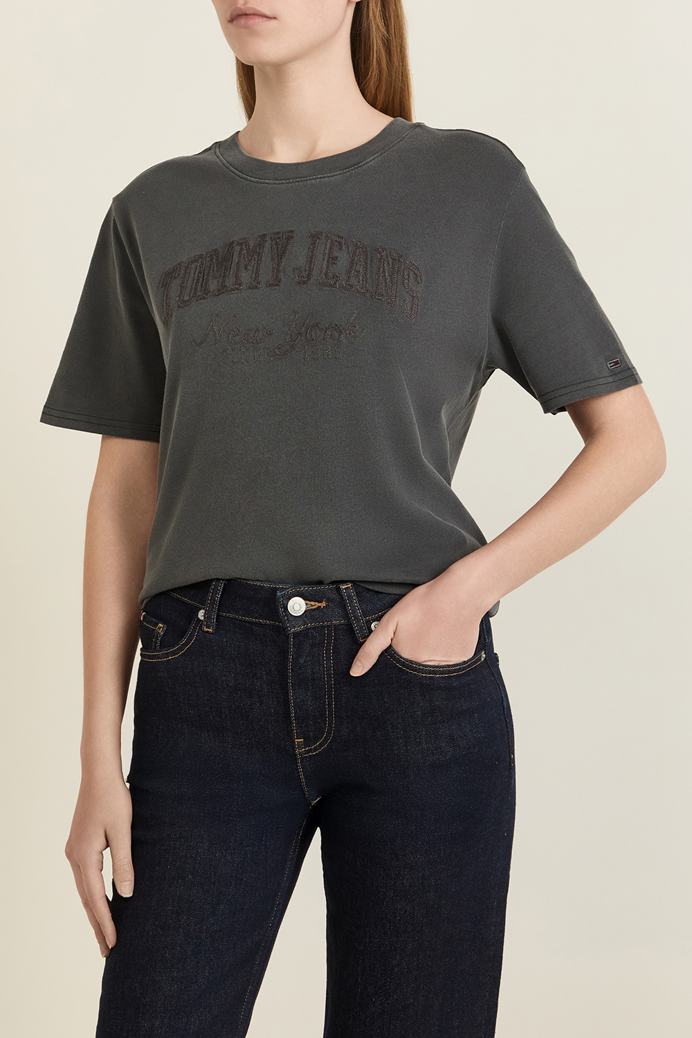 תמונת דוגמן קידמית של חולצת טי