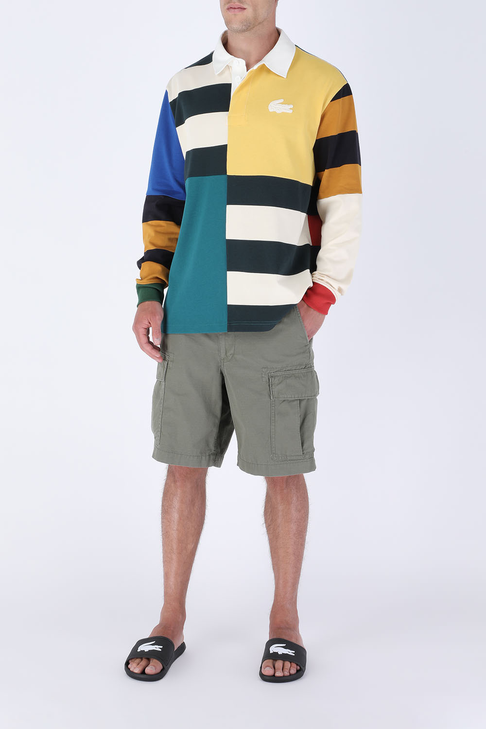 תמונת דוגמן קידמית של כפכפי סליידס