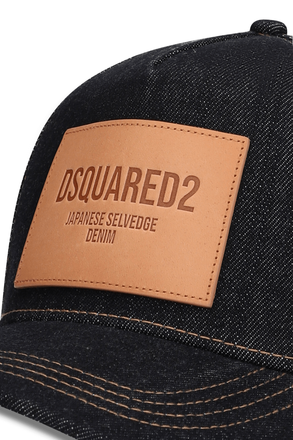 תמונת תקריב של כובע מצחייה ג'ינס