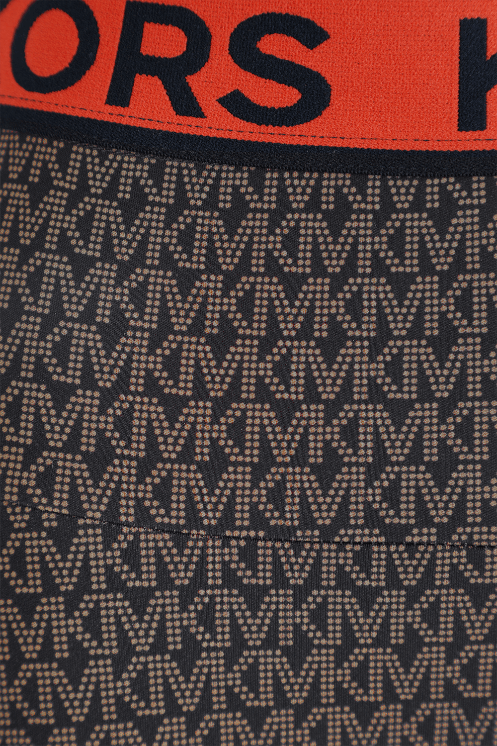 טייץ ספורט עם הדפס לוגומאני בגווני חום ואדום image number null MICHAEL KORS