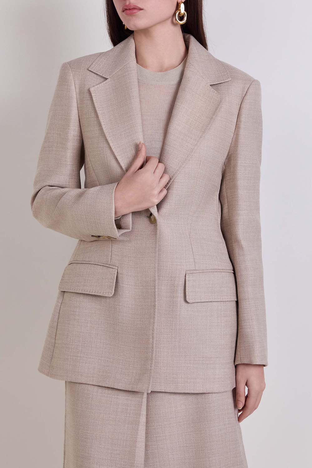 תמונת דוגמן קידמית של ז'קט מחוייט פאלון