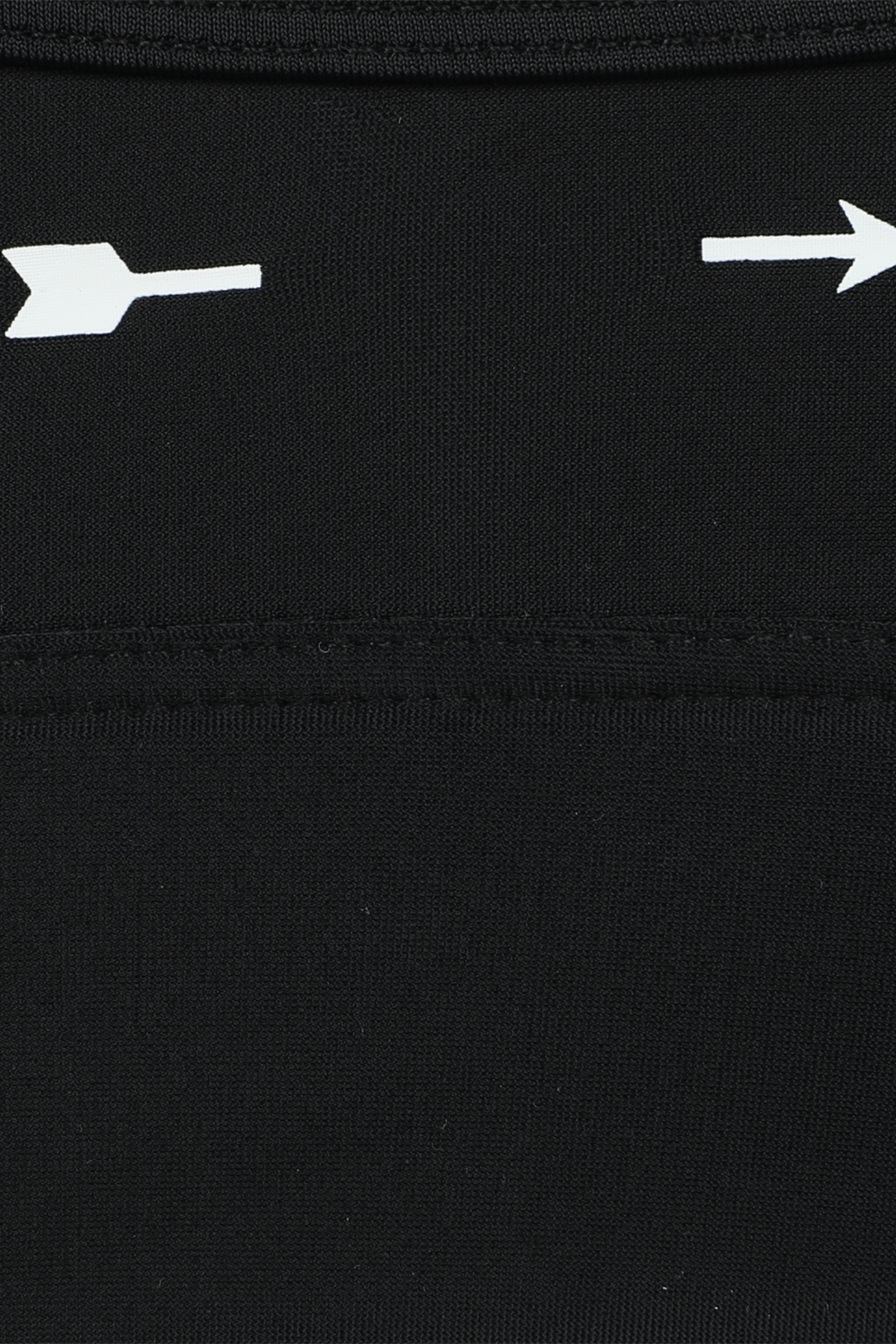 תמונה אחורית של טופ נטשה