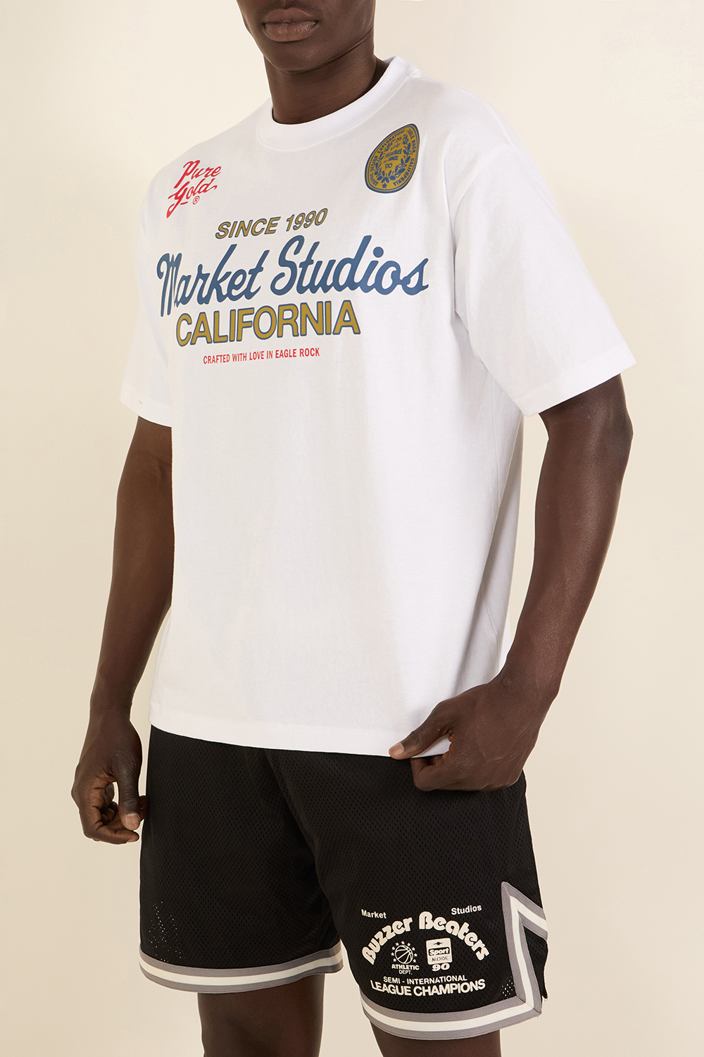 תמונת דוגמן קידמית של חולצת טי