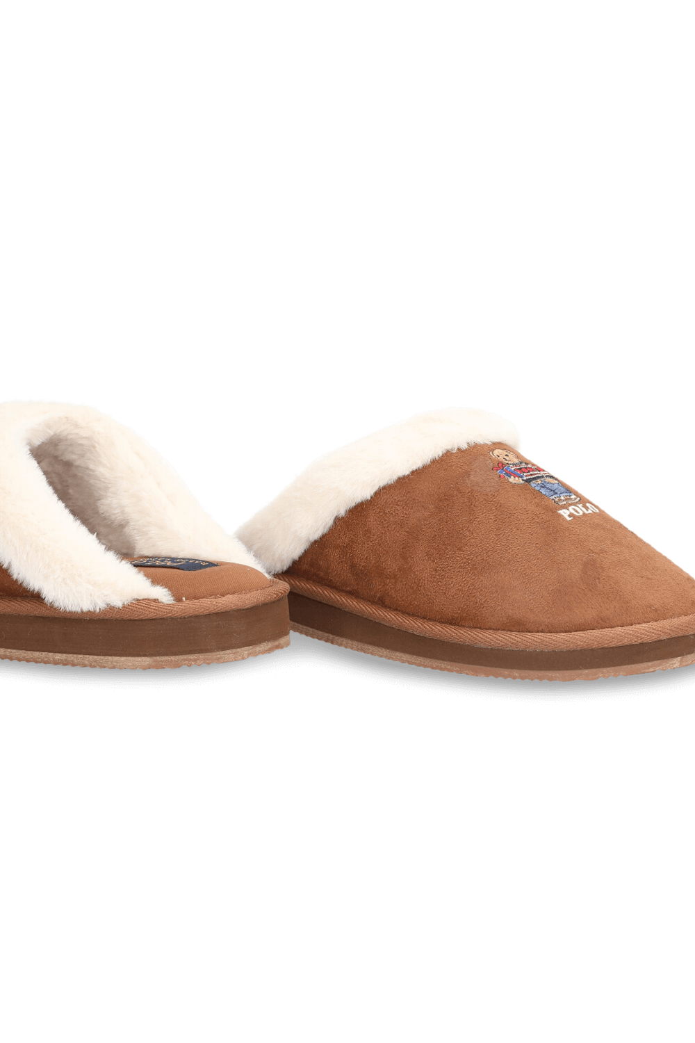 תמונת תקריב של נעלי בית