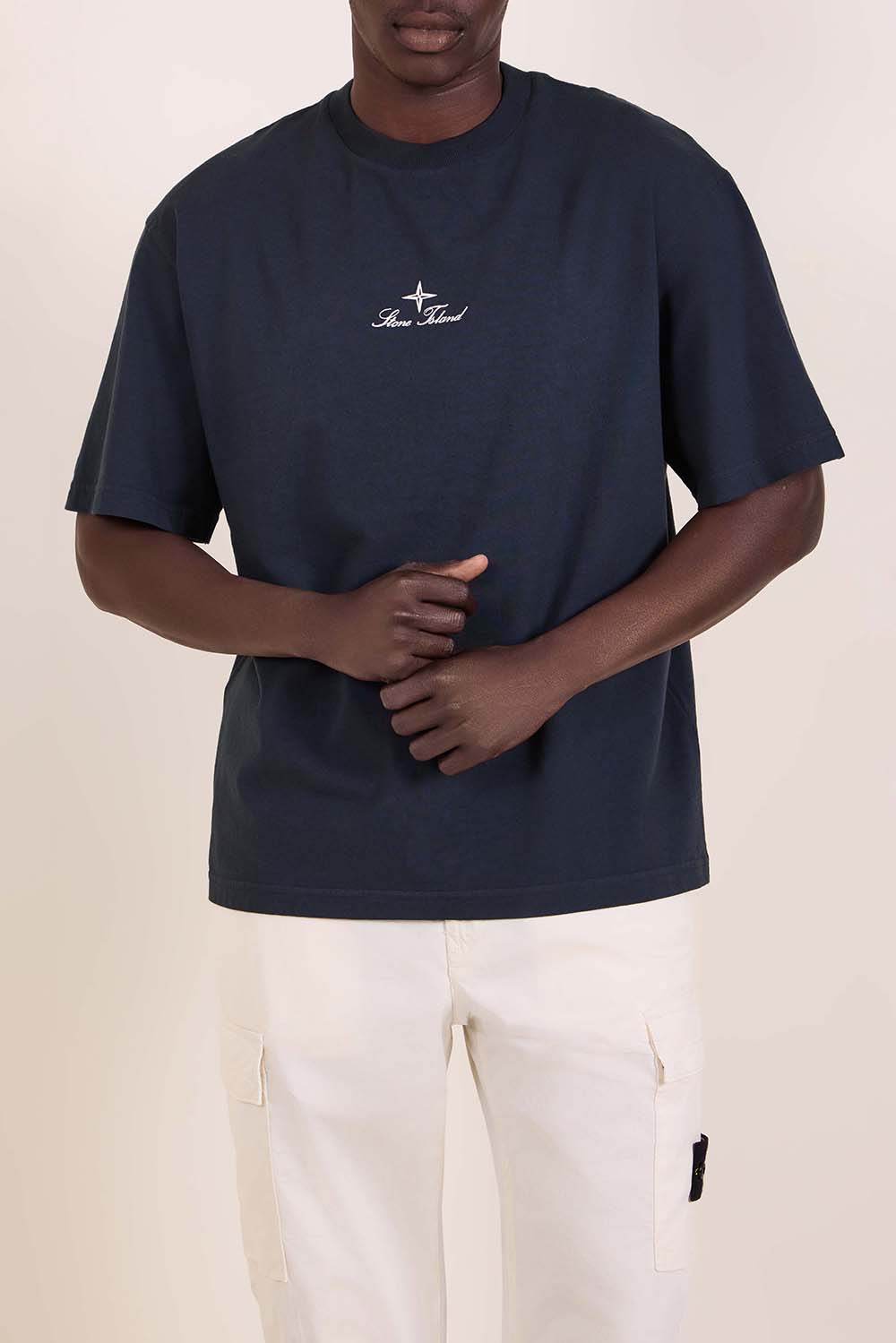 תמונת דוגמן קידמית של חולצת טי