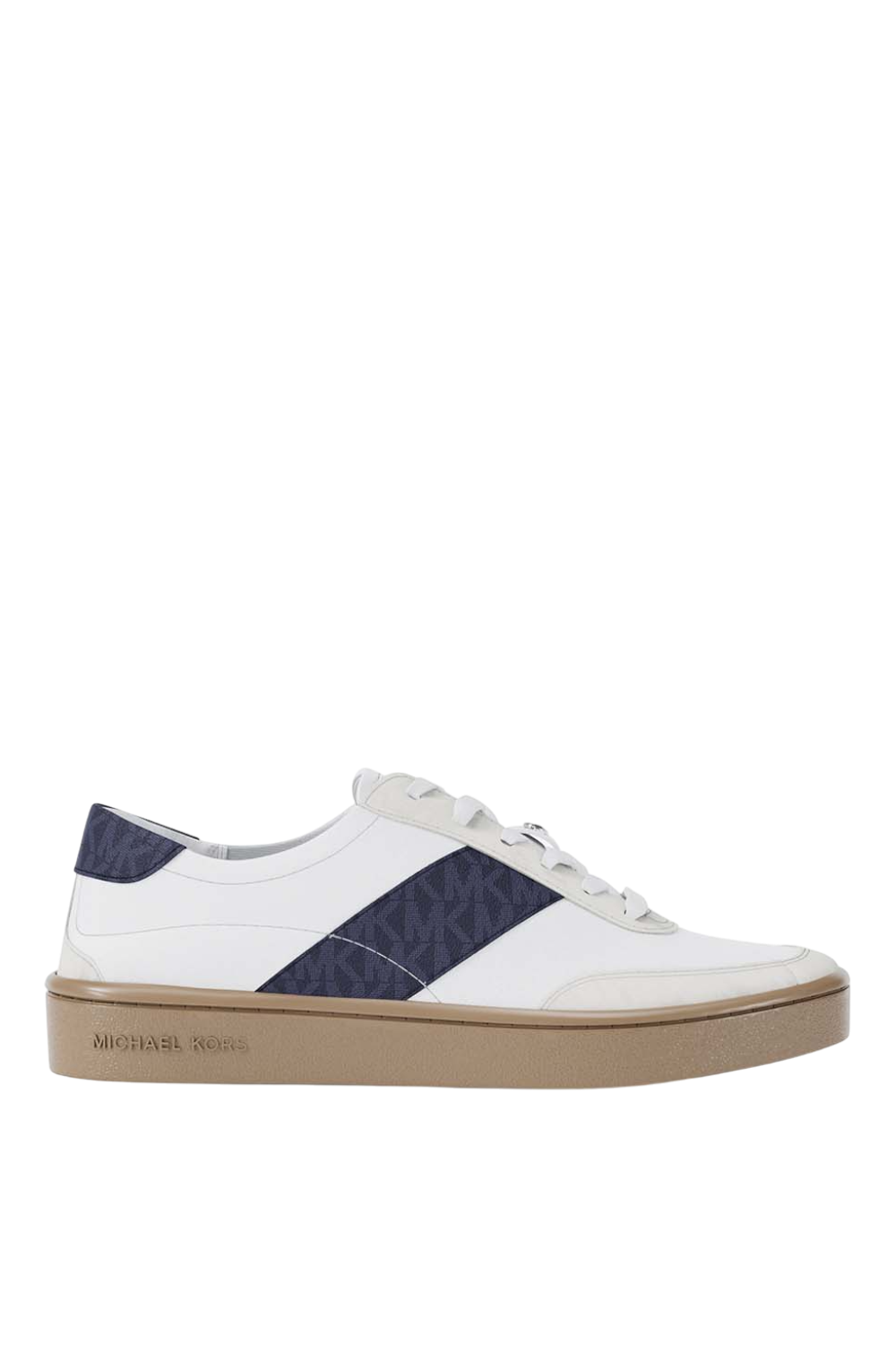 תמונה קידמית של נעלי סניקרס