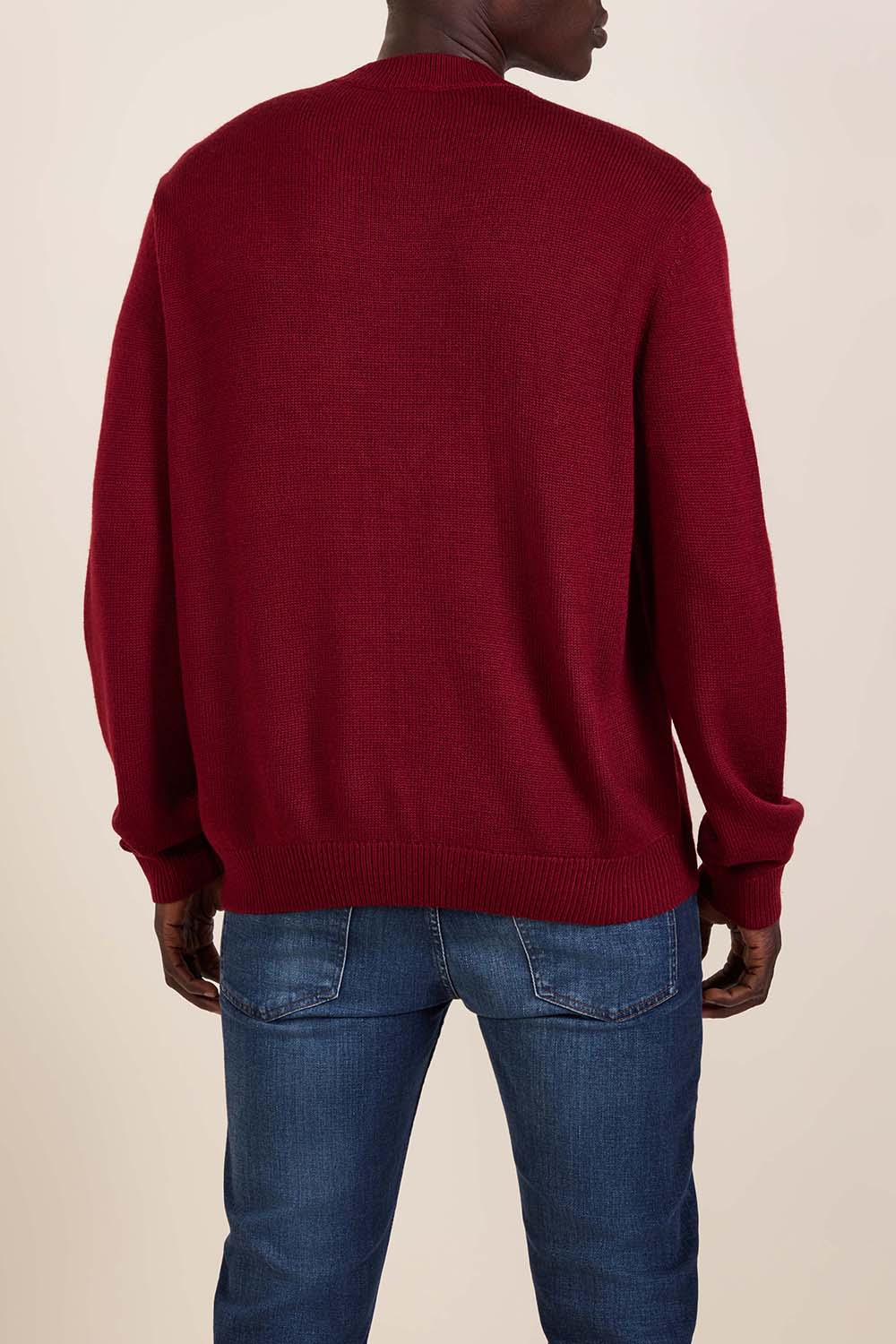 תמונת דוגמן אחורית של סריג צמר