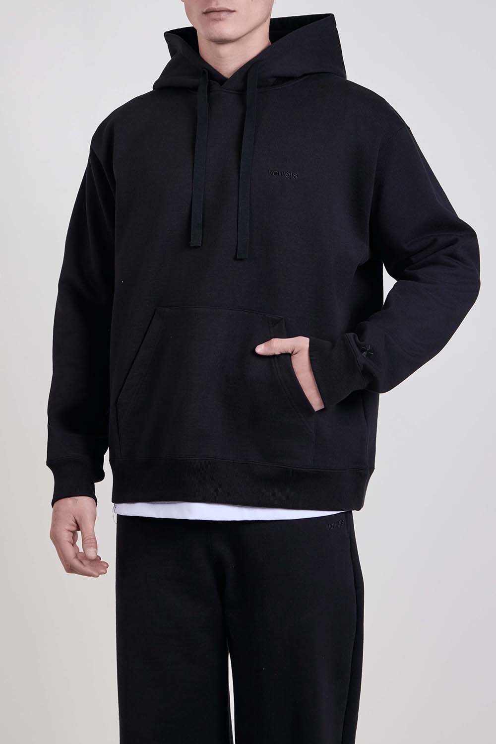 תמונת דוגמן קידמית של קפוצ'ון בגזרת אוברסייז