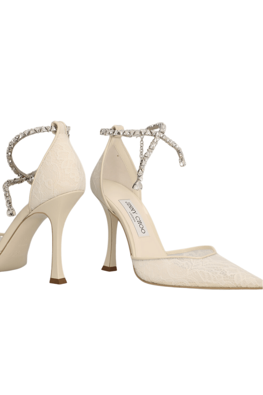 תמונת תקריב של נעלי עקב סטיבי