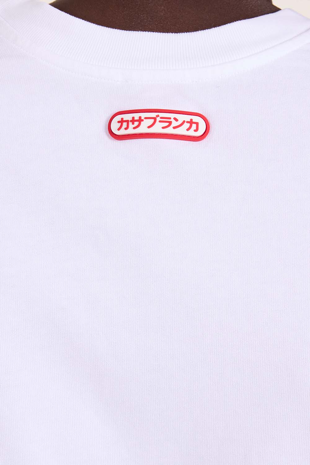 תמונת תקריב דוגמן של חולצת טי