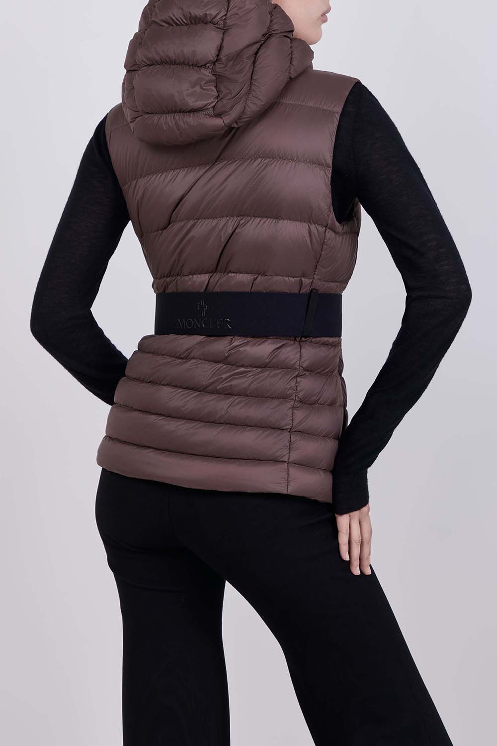 תמונת דוגמן אחורית של ווסט פוך