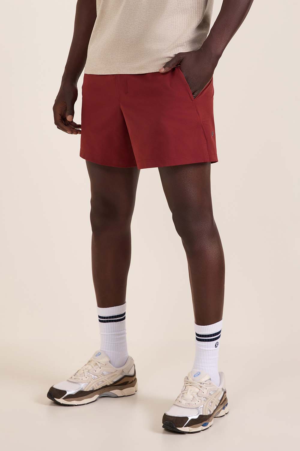 תמונת דוגמן קידמית של Zeroed In Linerless Short 5