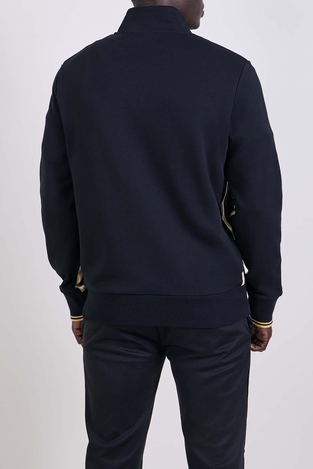 תמונת דוגמן אחורית של סווטשירט חצי רוכסן