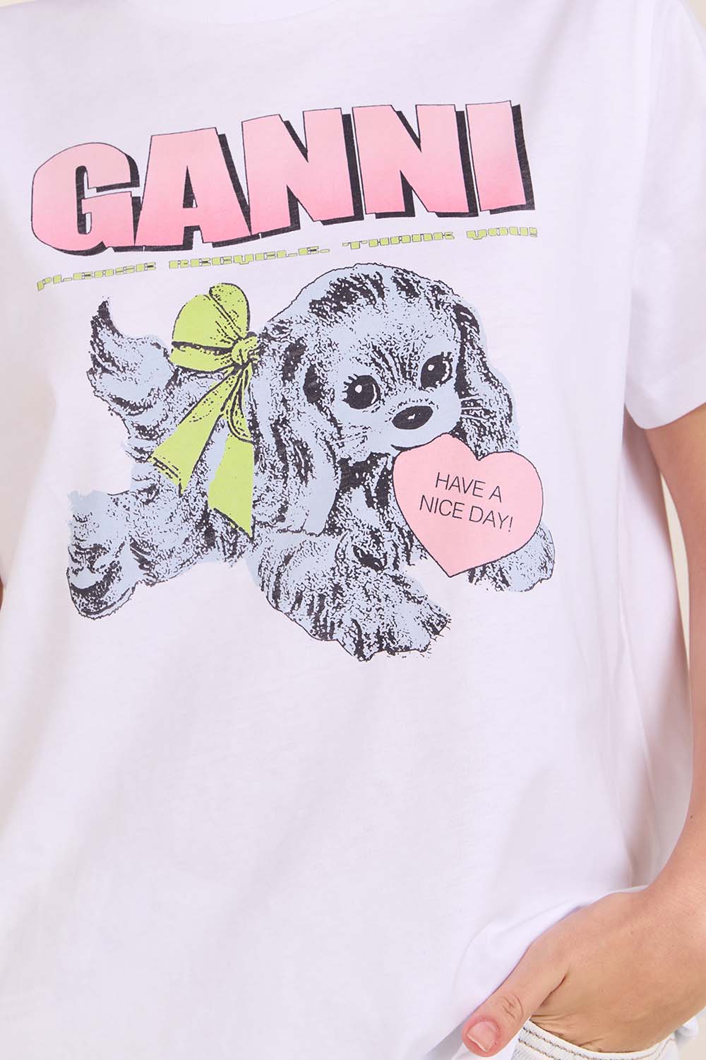 תמונת תקריב דוגמן של חולצת טי