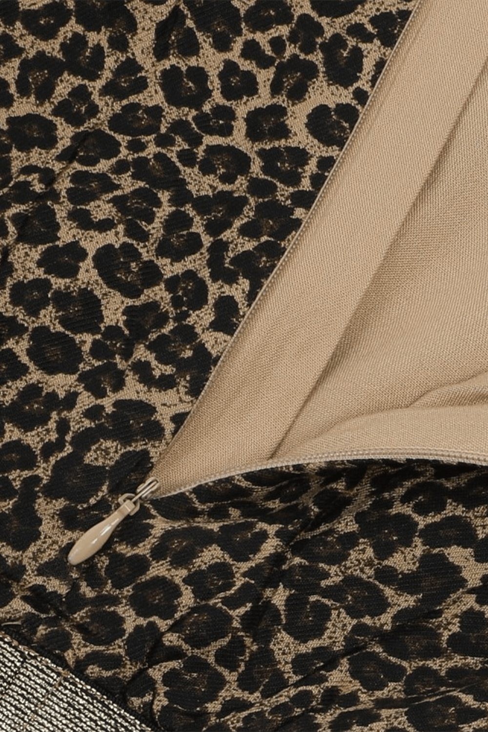 תמונה אחורית של גילאי 6-12 שמלת מיני מנומרת